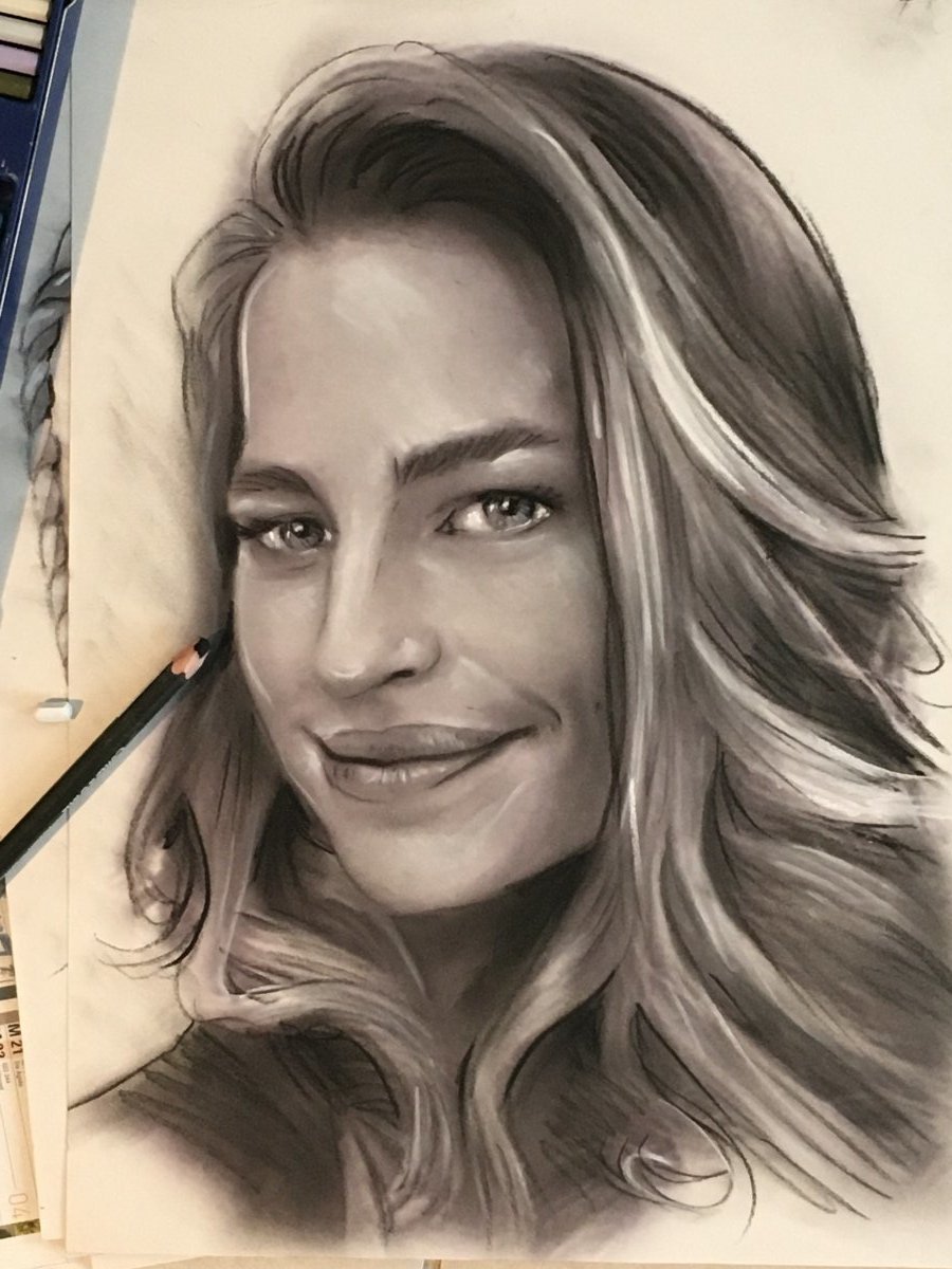 portrait au pastel de celebrité solene hebert dna