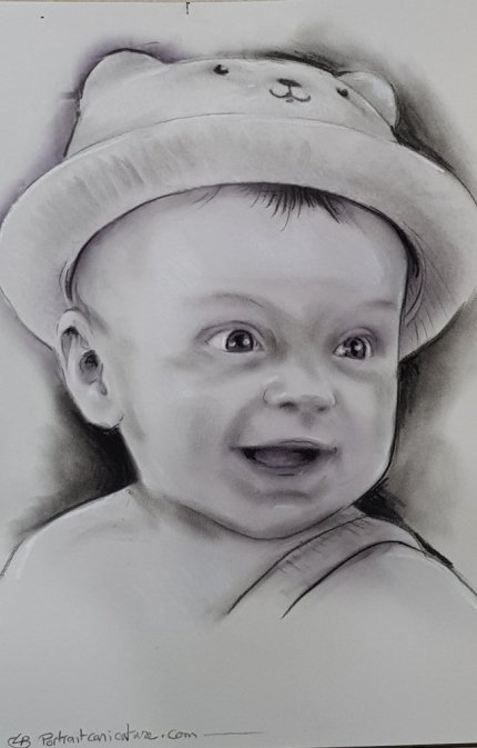 portrait dessin souriant au fusain et pastel sur photo