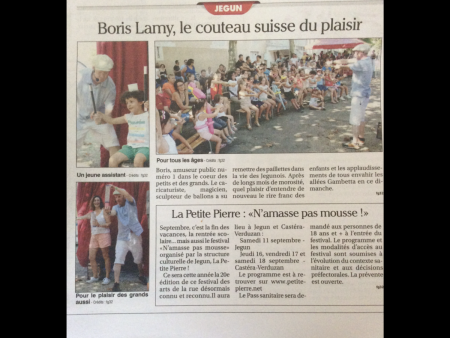 Artiste couteau Suisse magicien caricaturiste et silhouettiste 