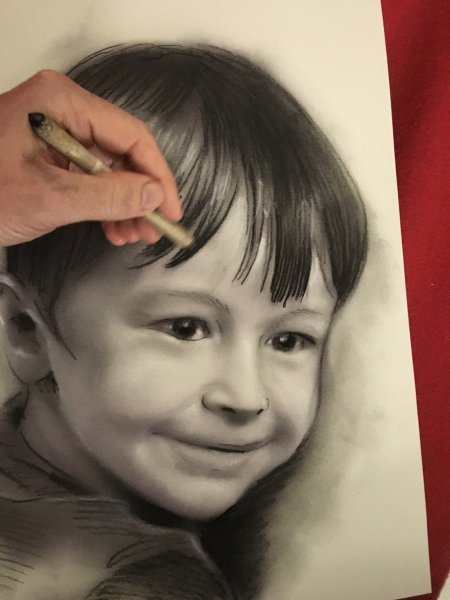 dessin sur photo noir et blanc portraitiste professionnel toulouse bordeaux magicien caricaturiste 