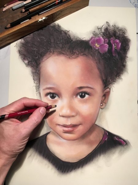 portrait au pastel d'après photo d'une petite fille par un portraitiste caricaturiste professionnel pres de toulouse envoi sur toute la france